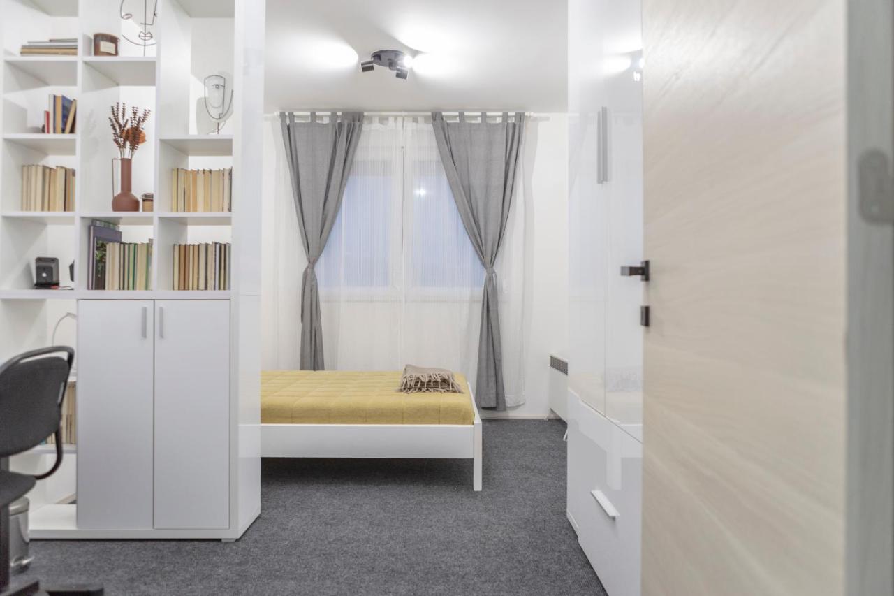 Apartman Pletisanak 上米拉诺瓦茨 外观 照片